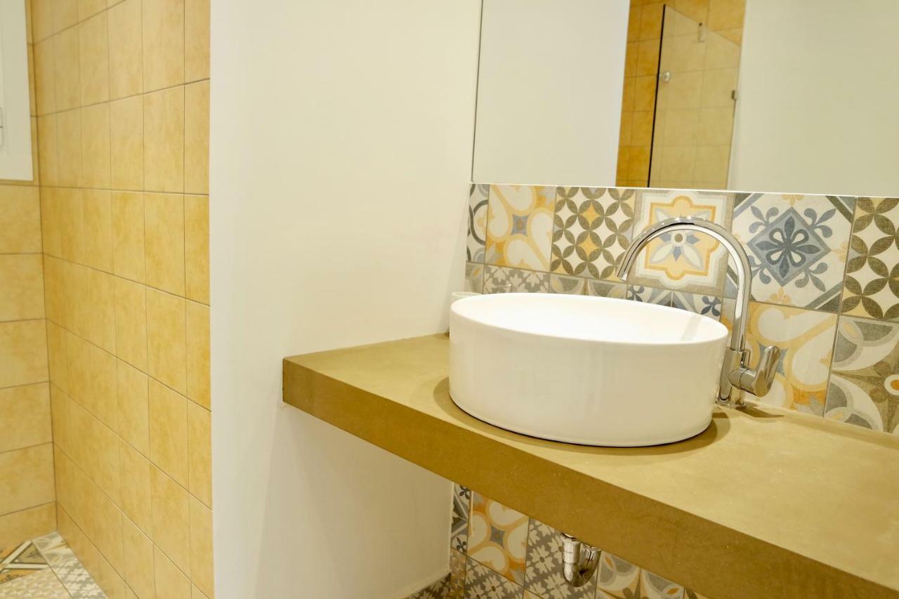 Design Apartment In The City Of Athènes Extérieur photo