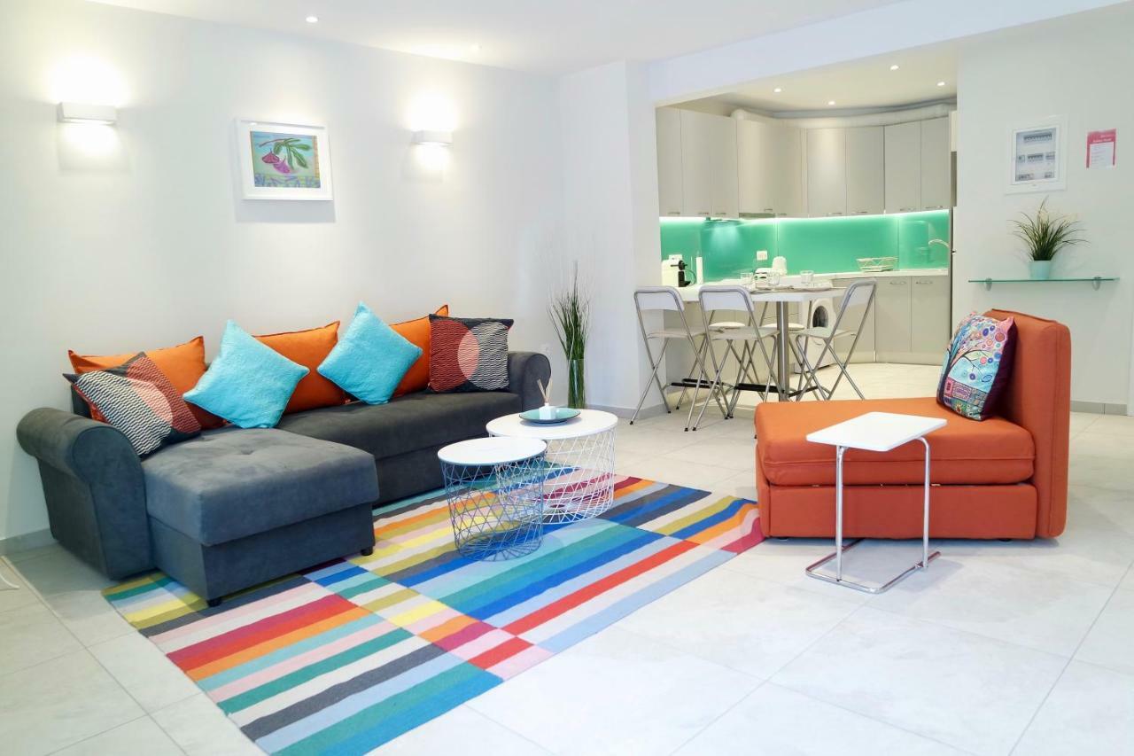 Design Apartment In The City Of Athènes Extérieur photo