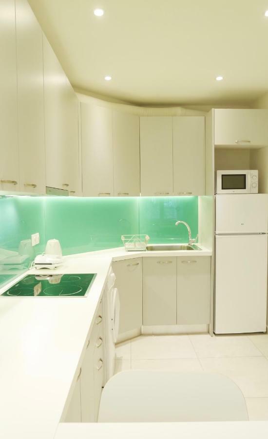 Design Apartment In The City Of Athènes Extérieur photo